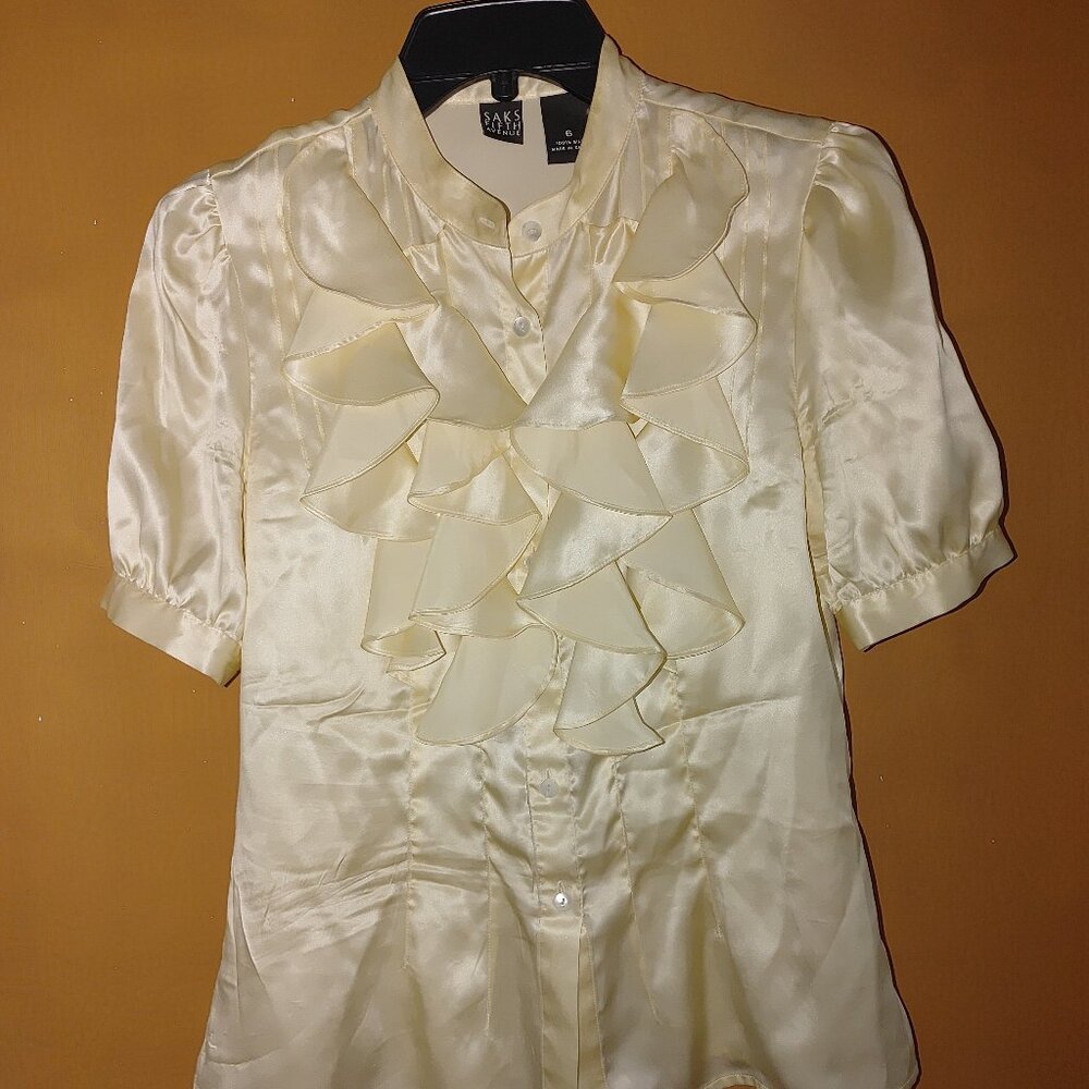 SAKS FIFTH AVENUE Woman's 100% Silk Blouse Size 6 Used